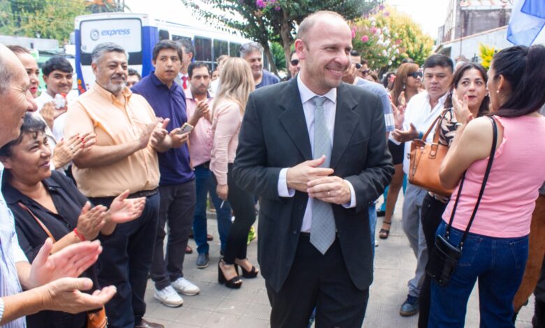 Enrique Borelli, intendente de Cerrillos.