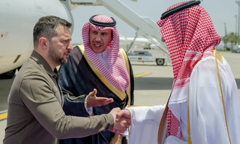 Zelensky busca apoyo en Arabia Saudita para una tregua aérea y naval con Rusia