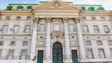 La Justicia suspende el decreto que transformaba al Banco Nación en sociedad anónima