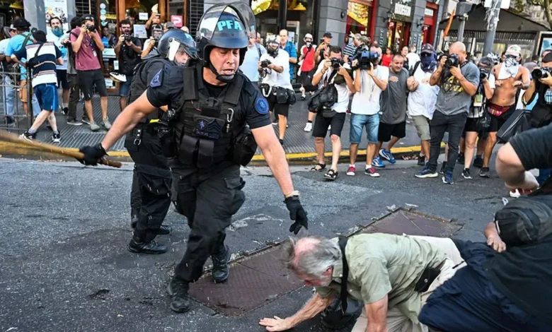 El gobierno denunció a la Jueza que liberó a los detenidos por los incidentes en el Congreso