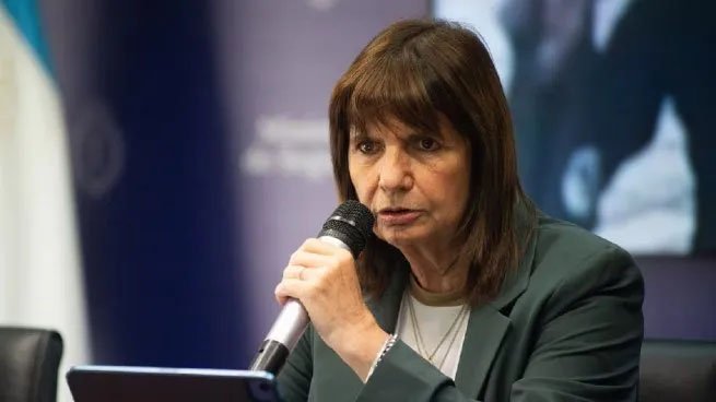 La medida fue firmada únicamente por la ministra de Seguridad, y entró en vigencia desde su publicación en el Boletín Oficial.