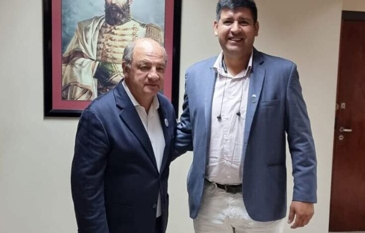 El intendente Daniel Ponce mantuvo un encuentro clave con el ministro Ricardo Villada para facilitar el ingreso de la empresa San Pedro de Colalao a la localidad.