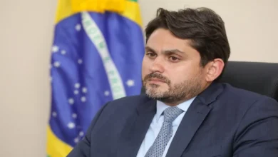 Ministro de Comunicaciones de Brasil renuncia tras acusaciones de corrupción