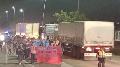 Contratados se manifiestan en RN 34 en General Güemes.