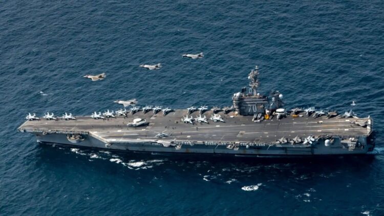E.E.U.U refuerza su presencia naval en Medio Oriente con el despliegue de portaaviones