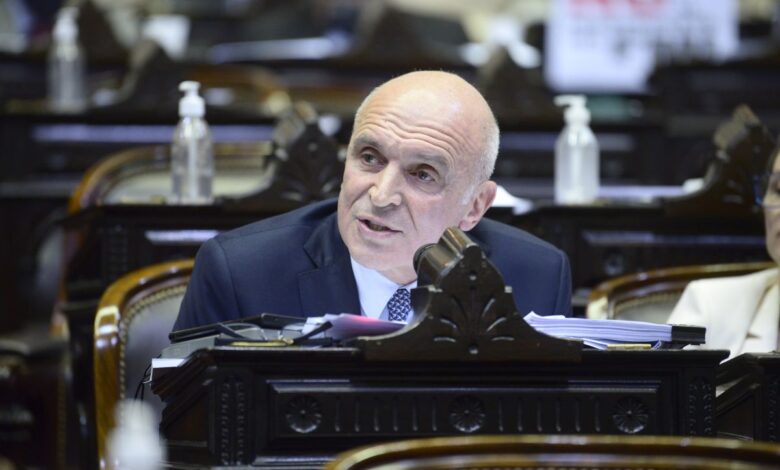 Espert critica a la CGT por el paro general y propone ajuste fiscal en favor de los trabajadores
