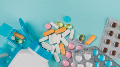 La Justicia suspende la venta de medicamentos fuera de farmacias y deja sin efecto el DNU 70/2023