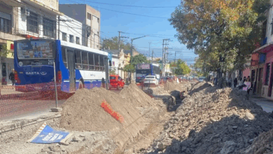 La Municipalidad de Salta intensifica las tareas de recuperación vial en la avenida San Martín al 1000, como parte de un plan integral de mejora de calles.