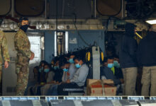 Bases militares de EE.UU. se preparan para albergar migrantes detenidos