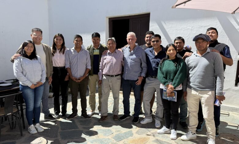 El pasado domingo se realizó la primera reunión de cara al debate entre organizadores y candidatos. Foto: RR SS