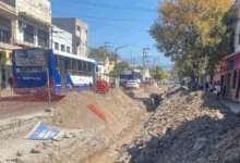 La Municipalidad de Salta intensifica las tareas de recuperación vial en la avenida San Martín al 1000, como parte de un plan integral de mejora de calles.