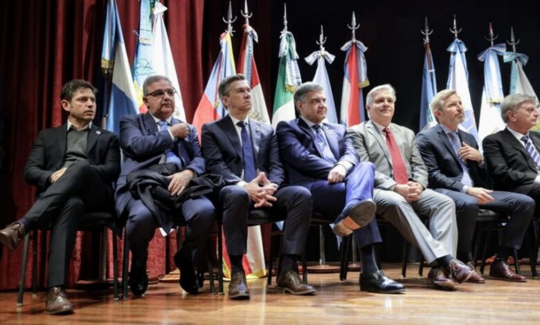 Seis gobernadores se reúnen en Paraná para trazar una hoja de ruta federal