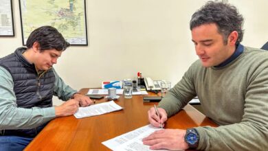El intendente Franco Hernández Berni mantuvo una reunión con el titular de Aguas del Norte Ignacio Jarsún , donde se definieron proyectos clave para distintos puntos de la ciudad.