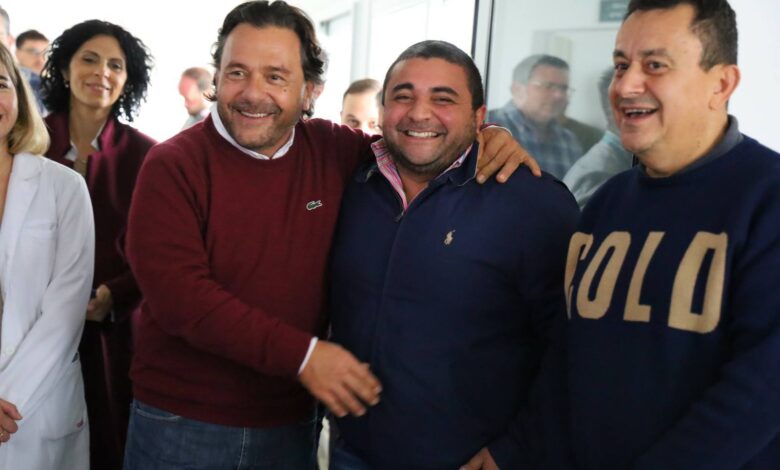 El gobernador y el intendente durante el recorrido de la obra.
