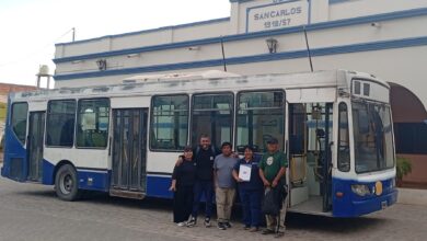 San Carlos recibió un nuevo colectivo entregado por el Gobierno de la Provincia. Foto: RR SS