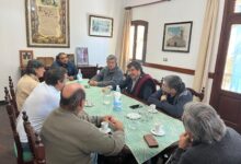 El intendente José María Issa, recibió al ministro de Producción y Desarrollo Sustentable de la provincia, Martín de los Ríos. Foto: Municipalidad de Metán