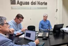 Funcionarios de Aguas del Norte.