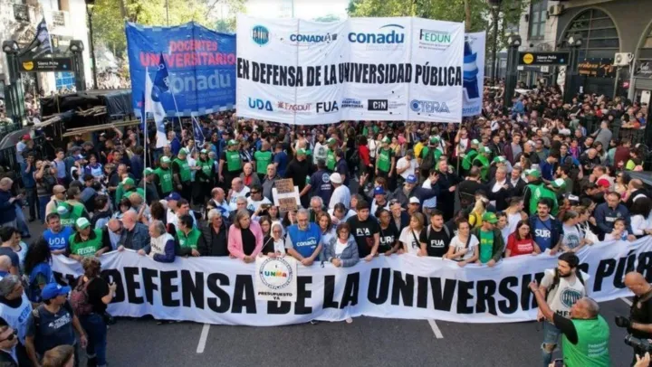 Docentes y no docentes de la UBA convocan marcha en defensa de la universidad pública