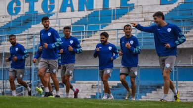 El plantel asegura que respaldará al DT frente a Arsenal. (GyT prensa)