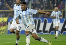 De avanzar, Racing chocaría con River.