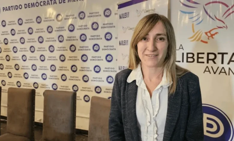 Proponen restringir cargos superiores a personas con afiliación política reciente