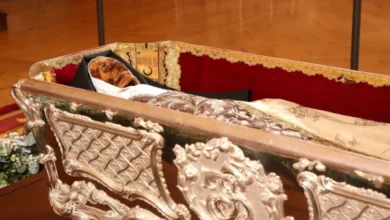 Expusieron el cuerpo de Santa Teresa de Jesús en la Basílica de Alba de Tormes