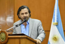 Gobernador Gustavo Sáenz.