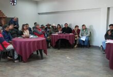 El encuentro entre legisladores y productores.