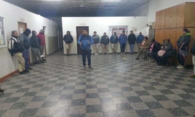 Los trabajadores municipales de Vaqueros rechazaron el aumento del valor prestacional del IPSS. Foto: RR SS