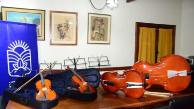Algunos de los instrumentos entregados.