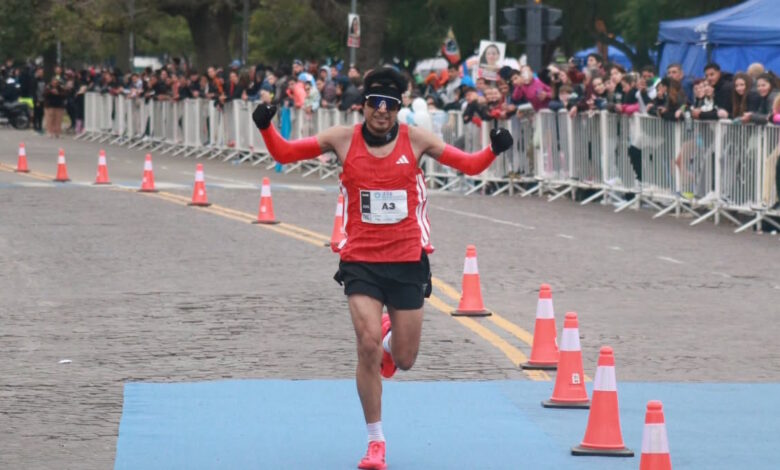 Esteban Angulo logró un destacado segundo lugar.