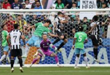 El remate de cabeza de Jair Cunha para abrir el marcador a los 28 minutos de partido (REUTERS/Agustin Marcarian)