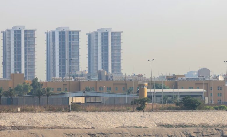 L Embajada de Estados Unidos vista desde el otro lado del río Tigris en Bagdad, Irak, el 12 de junio de 2025. (REUTERS/Ahmed Saad)