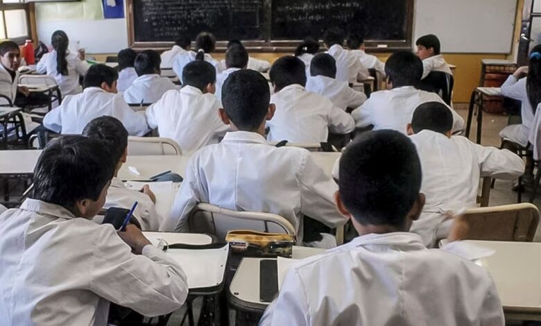 El Ministerio de Educación busca atacar al abandono escolar.