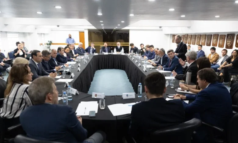 Gobierno presenta al CFI un paquete fiscal y de fondos para atender reclamos provinciales