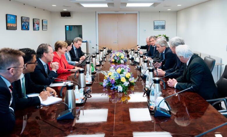 Funcionarios del equipo económico mantuvieron reuniones con el staff técnico del organismo en Buenos Aires. Foto: Infobae