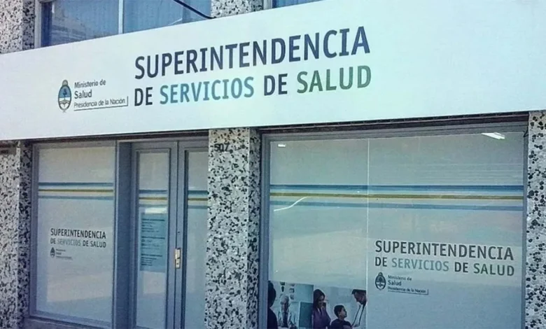 El gobierno eliminó dos obras sociales por irregularidades financieras