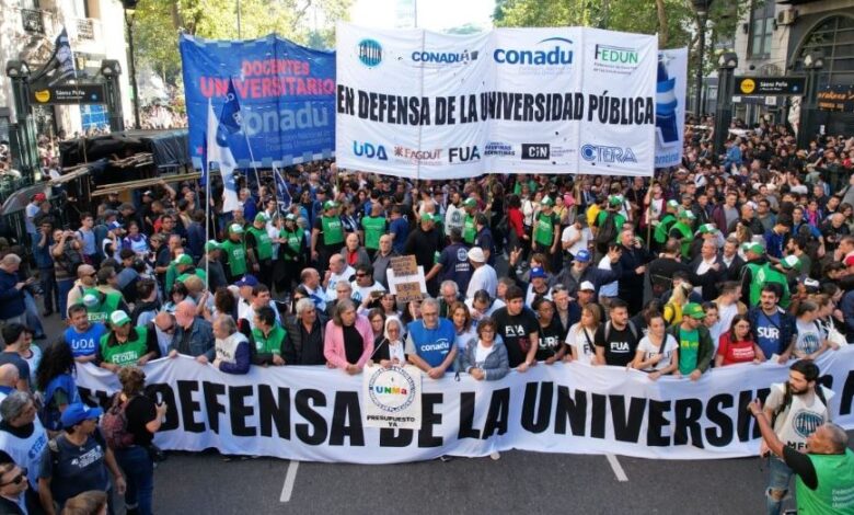 El CONADU anunció paro de 48 horas por aumento salarial y financiamiento universitario