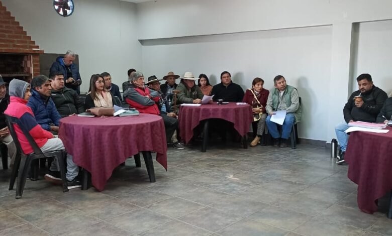 El encuentro entre legisladores y productores.