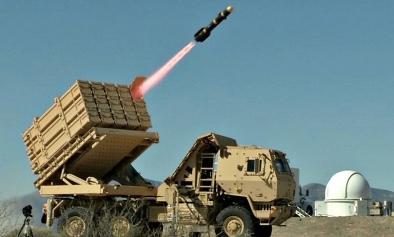 Trump firma decreto para fortalecer su defensa área y seguridad nacional