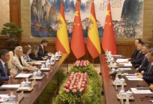 E.E.U.U busca aliviar tensiones por Taiwán y respaldo chino a Moscú
