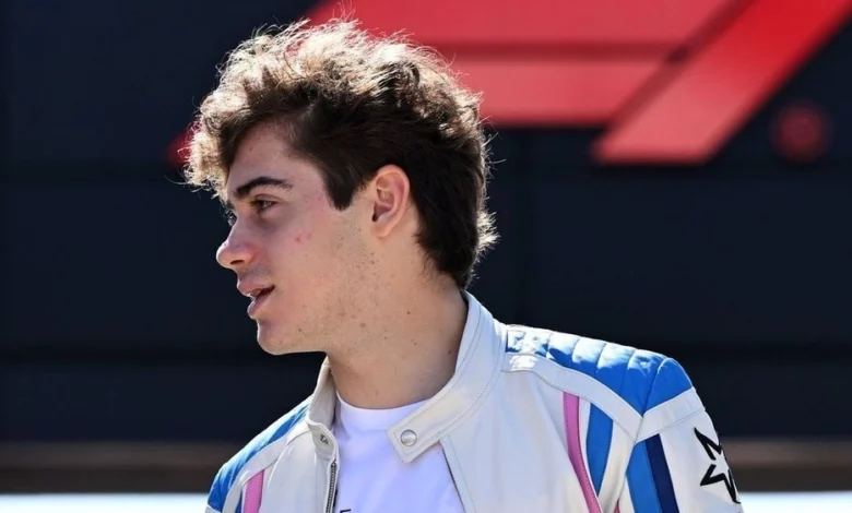 Franco Colapinto suma experiencia en la Fórmula 1 con ensayos en Silverstone