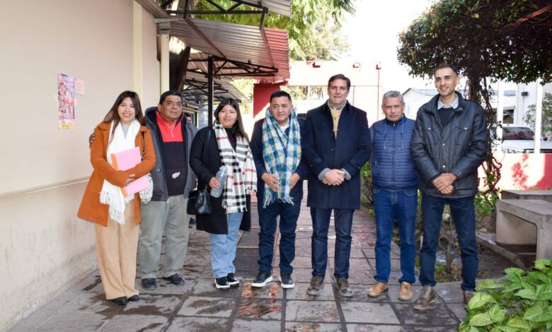 El intendente Sergio "Topo" Ramos y concejales locales se reunieron con Nicolás Avellaneda y Norberto Mastrandrea para coordinar acciones de seguridad. Foto: RR SS