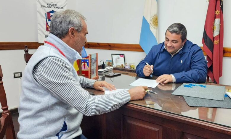 Issa junto a Pedro de los Ríos.