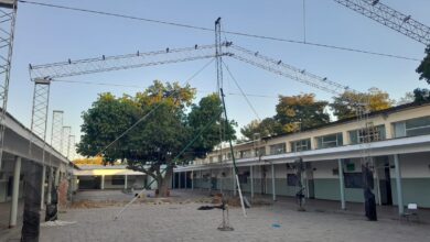 Retoman la obra del tinglado en la Escuela Lidia Sidorenko con avances significativos. Foto: RR SS