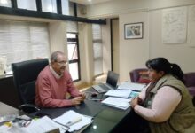 La intendenta María del Carmen Vargas mantuvo un encuentro de trabajo con el ministro de Infraestructura de la provincia, Sergio Camacho. Foto: Municipalidad de San Carlos
