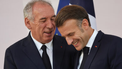 Francia lanza plan “motosierra” para achicar el Estado y frenar la deuda, eliminando los feriados