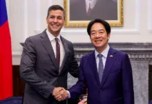 China amenaza con represalias si William Lai realiza escalas en EE.UU.