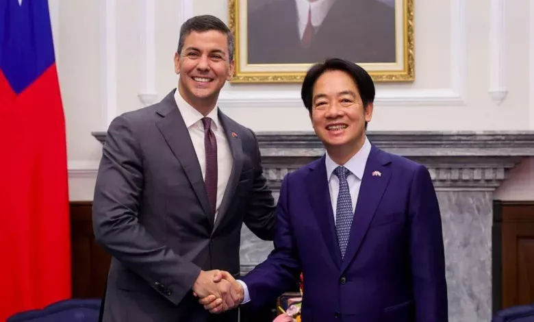 China amenaza con represalias si William Lai realiza escalas en EE.UU.