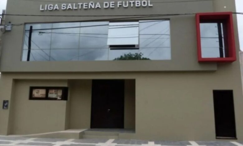 La Liga Salteña de Fútbol emitió un contundente comunicado en defensa de Pablo Toviggino, presidente del Consejo Federal y tesorero de AFA. Foto: RR SS
